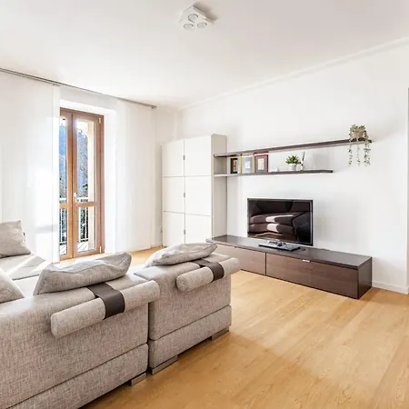 The Nest Between E Bellagio * Castelmarte