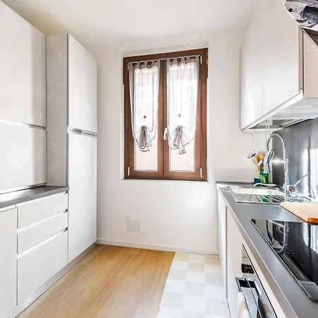 The Nest Between E Bellagio *