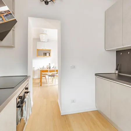 The Nest Between E Bellagio * Castelmarte