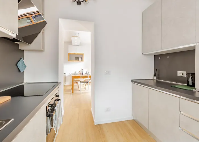 The Nest Between E Bellagio * Castelmarte