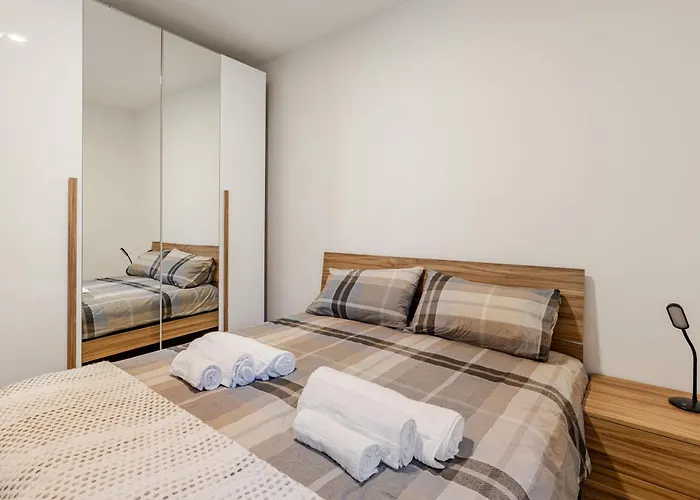 The Nest Between E Bellagio Daire Castelmarte