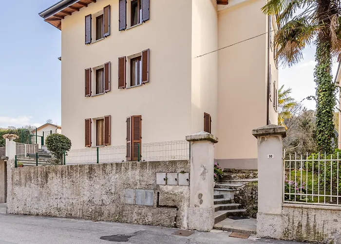 The Nest Between E Bellagio Daire